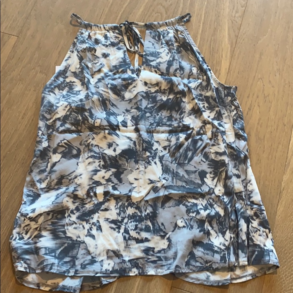 Fabletics tank top - Picture 4 of 4